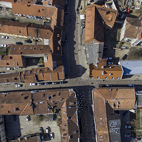 Patogi geografinė padėtis ir puikus susisiekimas