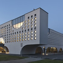 Aukšto lygio mokslo įstaigos