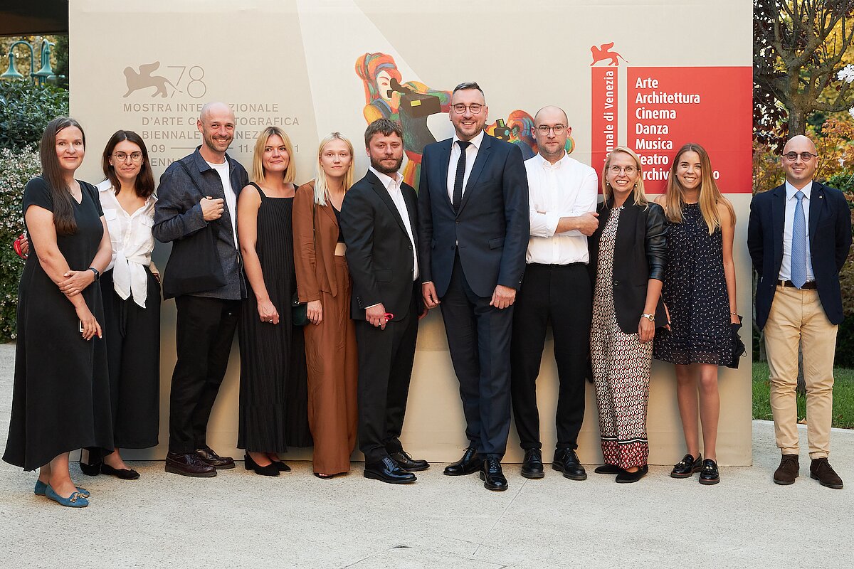 Triumfas Venecijoje: Lauryno Bareišos filmas „Piligrimai“ išrinktas geriausiu konkursinės programos „Horizontai“ filmu